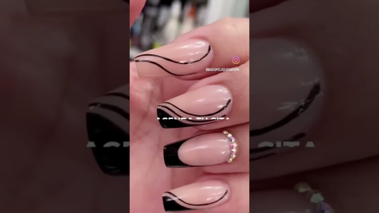 U&ntilde;as Elegantes para Novias en Peluquer&iacute;a de Lujo