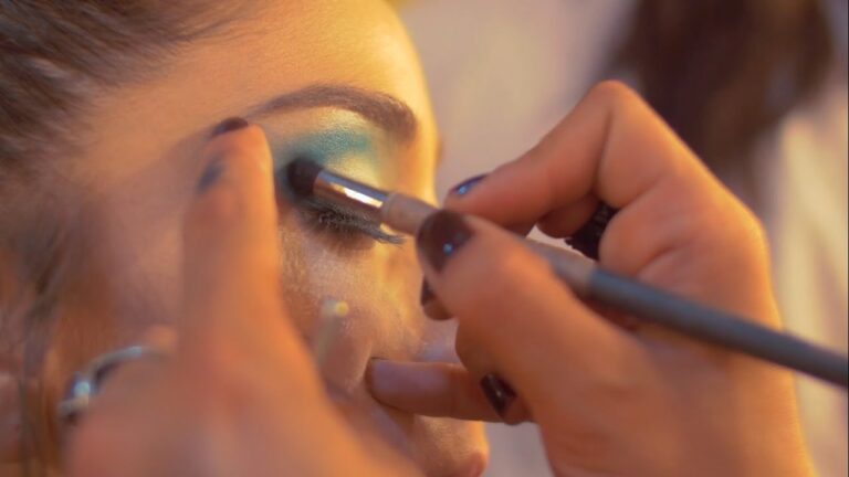 La Fusi&oacute;n del Maquillaje Art&iacute;stico y la Peluquer&iacute;a