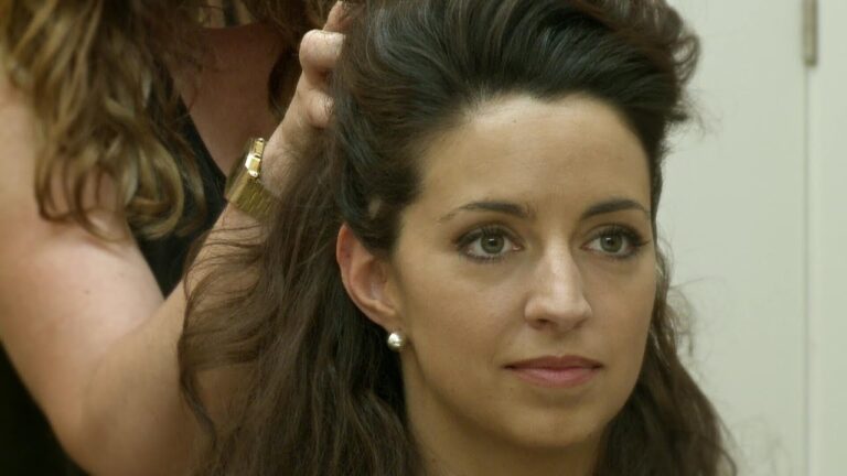 Peluqueros Expertos para Bodas: Gu&iacute;a de Estilo y Tendencias