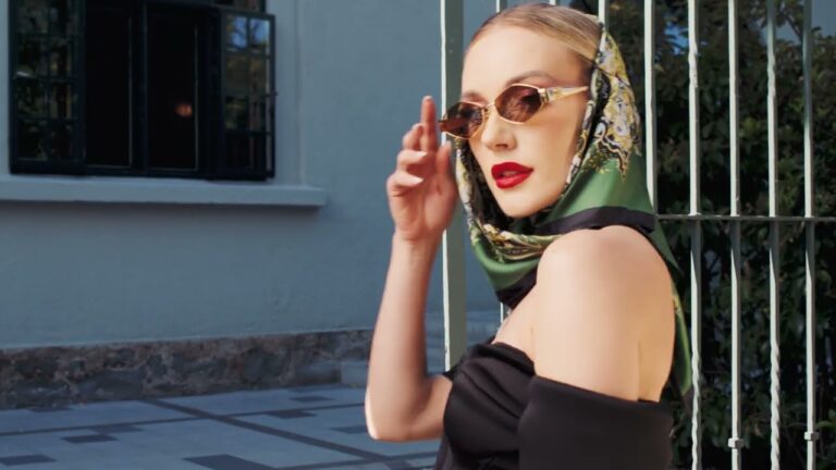 Estilo Sofisticado: La Elegancia de los Tonos Joya